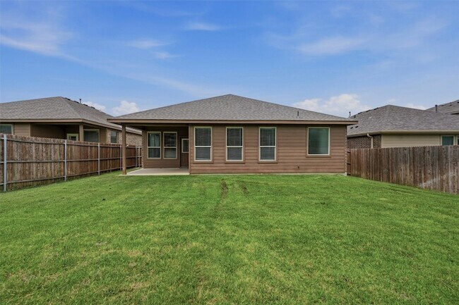 Building Photo - 9528 Blaine Dr
