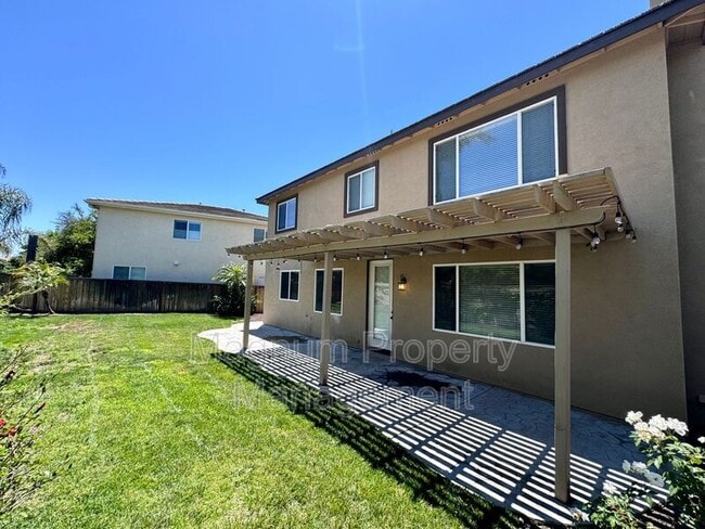 Building Photo - 38090 Sherwood St