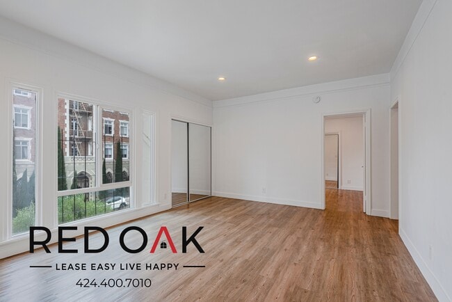 Building Photo - 1818 Whitley Ave