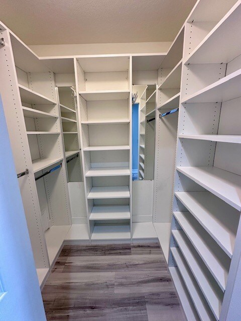 Building Photo - 480 Sail Ln