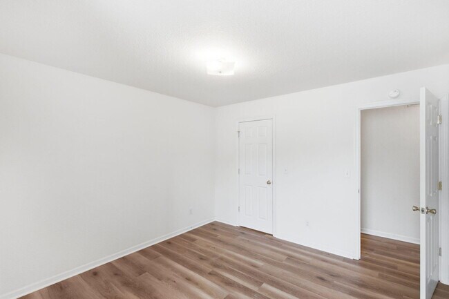 Building Photo - 4404 W Jeana Ct