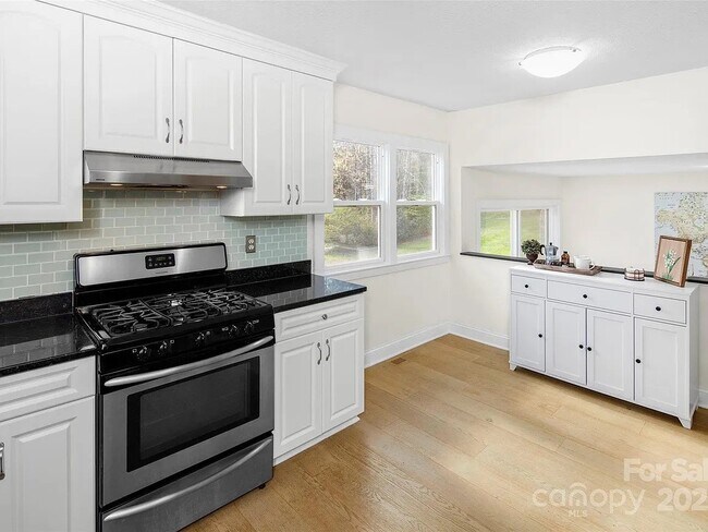 Building Photo - 4075 Little River Rd
