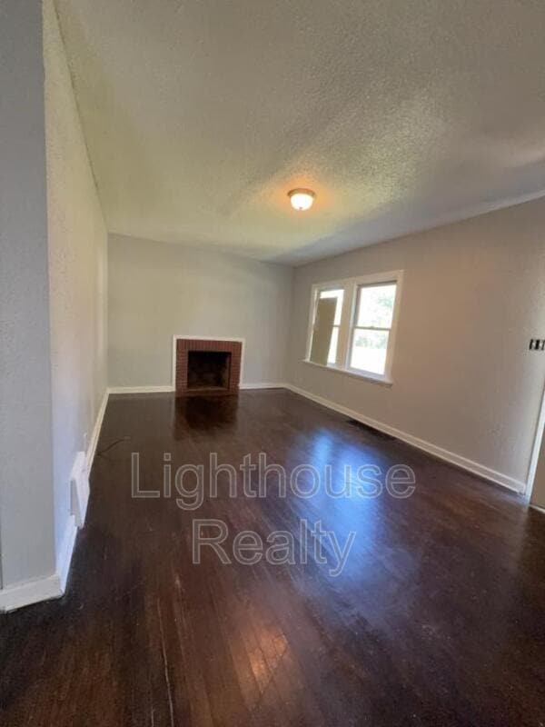 Building Photo - 1044 Whitcomb St