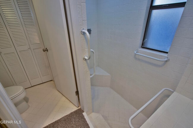 Building Photo - 5711 Mira Grande Dr