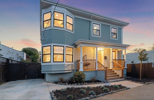 Building Photo - 1807 Martin Luther King Jr Way