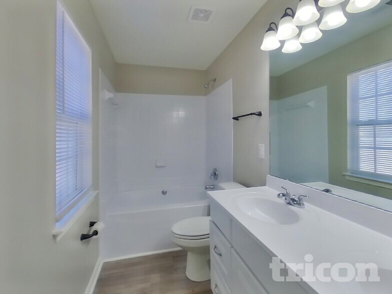 Building Photo - 3428 Nevin Brook Rd