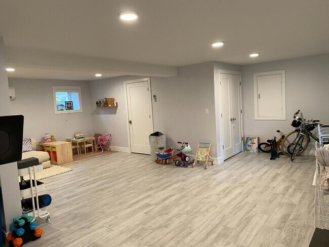 Building Photo - 32-34 Washington Avenue - Unit 2