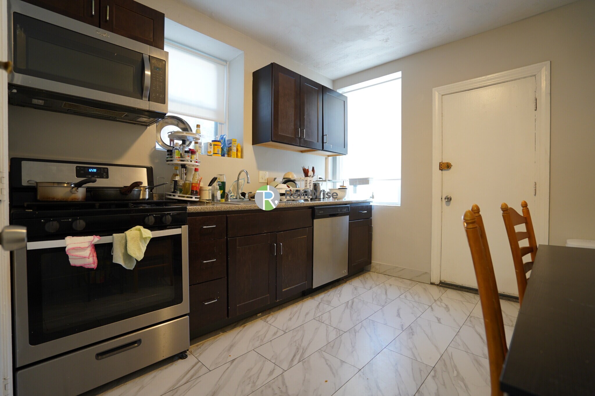 Building Photo - 146 Chiswick Rd