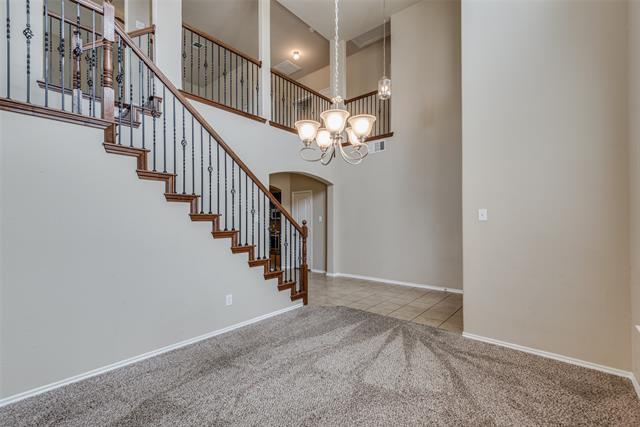 Building Photo - 1305 Lone Pine Dr