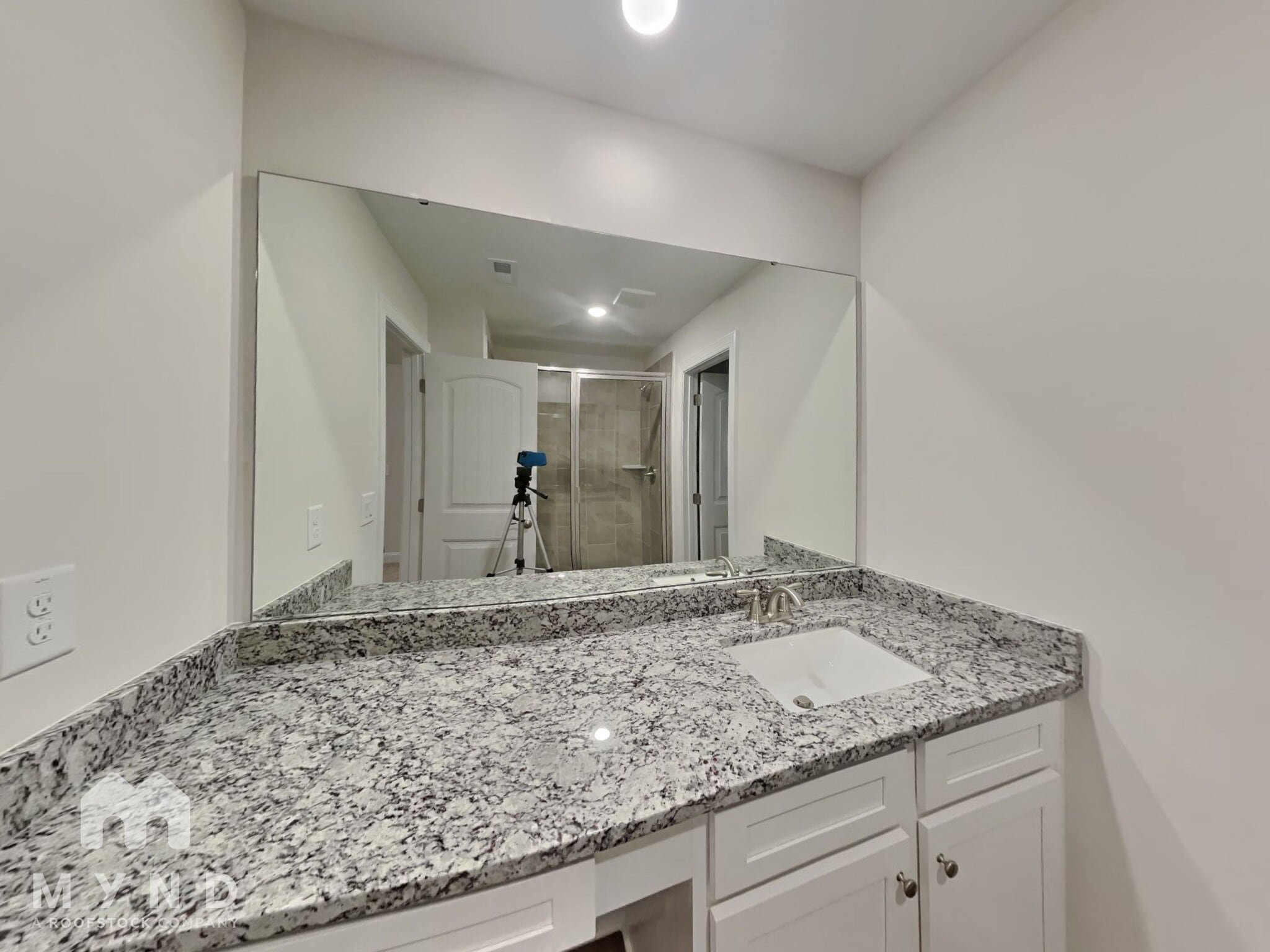 Building Photo - 7000 Point Bar Pl