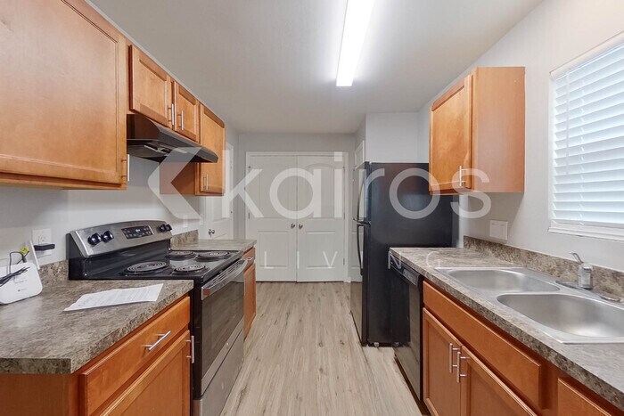 Building Photo - 3408 15th St SW