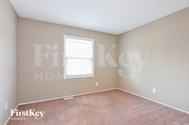Building Photo - 2064 Aristocrat Dr