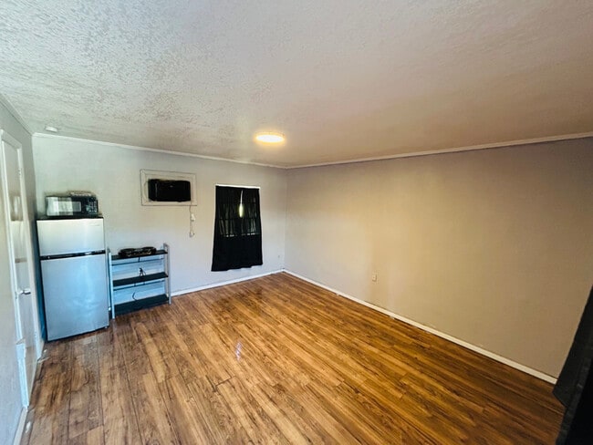 Building Photo - 553597 US-1