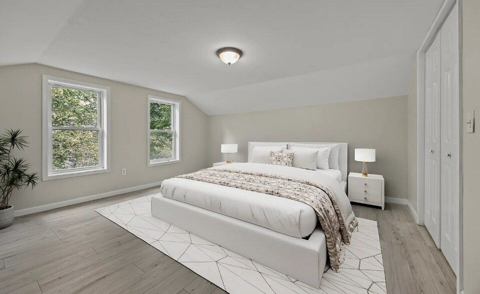 Building Photo - 20 School St