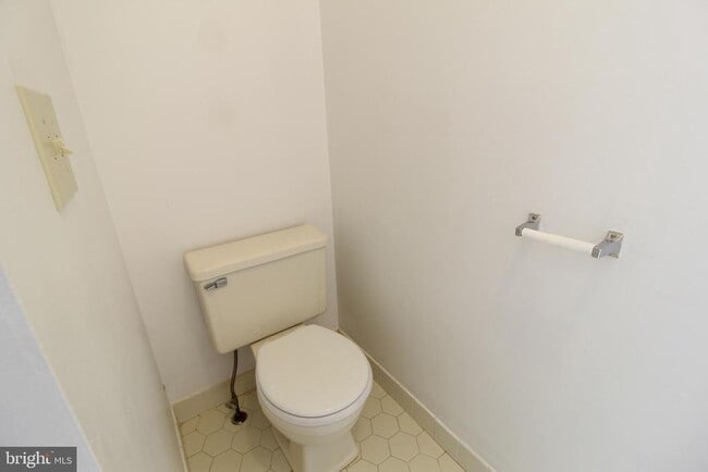 Building Photo - 30 Chicopee Dr