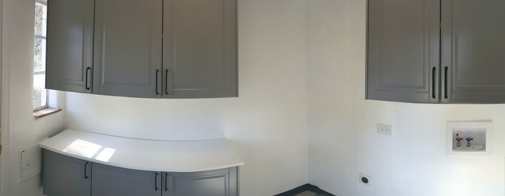 Building Photo - 1201 Krameria St