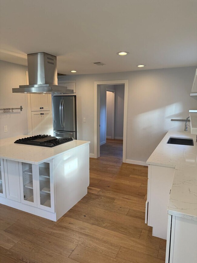 Building Photo - GARDNER'S DREAM