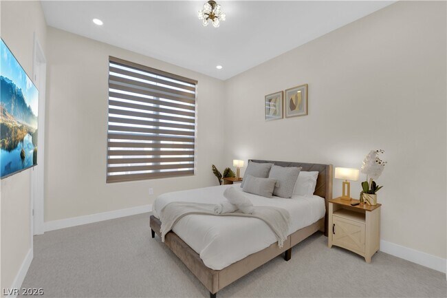 Building Photo - 10663 Stone Ledge Ave