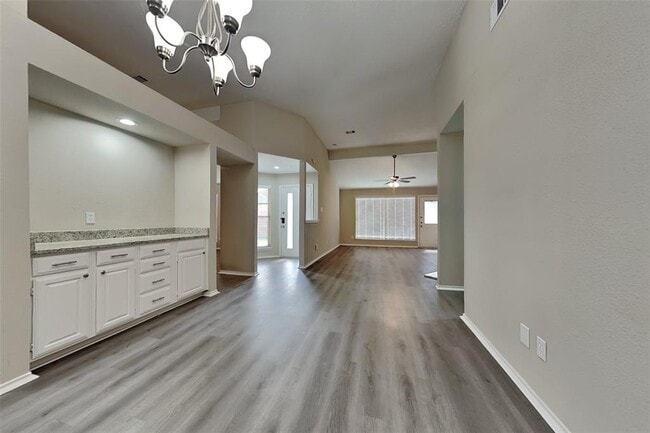 Building Photo - 12907 Stancliff Oaks St