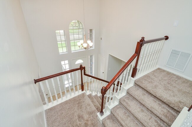 Building Photo - 6310 Oakburl Ln