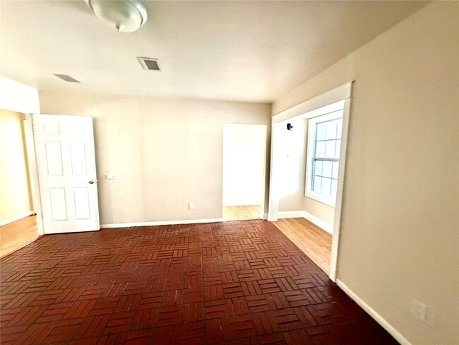 Building Photo - 4275 Bethel Blvd
