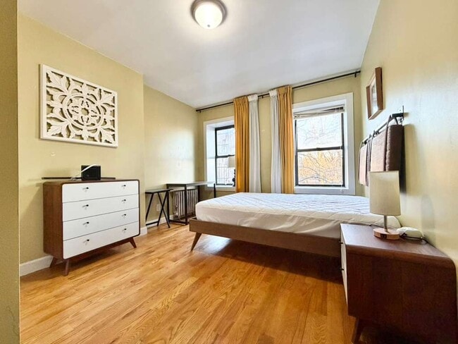 Building Photo - 533 Nostrand Ave