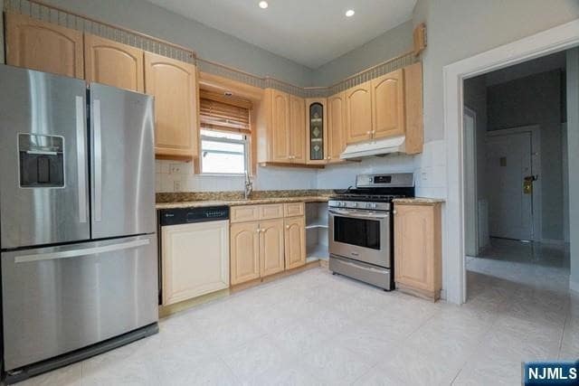 Building Photo - 228 73rd St