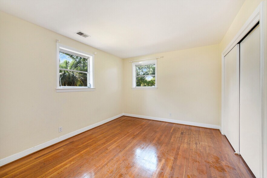 Building Photo - 1615 Culpepper Cir