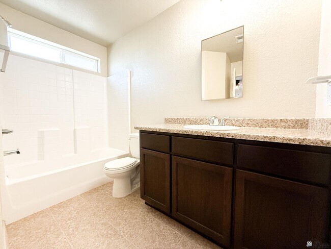 Building Photo - 1175 S 47th Ave