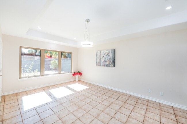 Building Photo - 503 Pine Sisken St