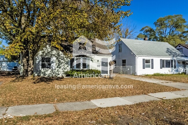 Building Photo - 17055 Lincoln Ave