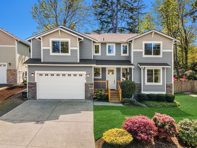 Building Photo - Bainbridge Island Home