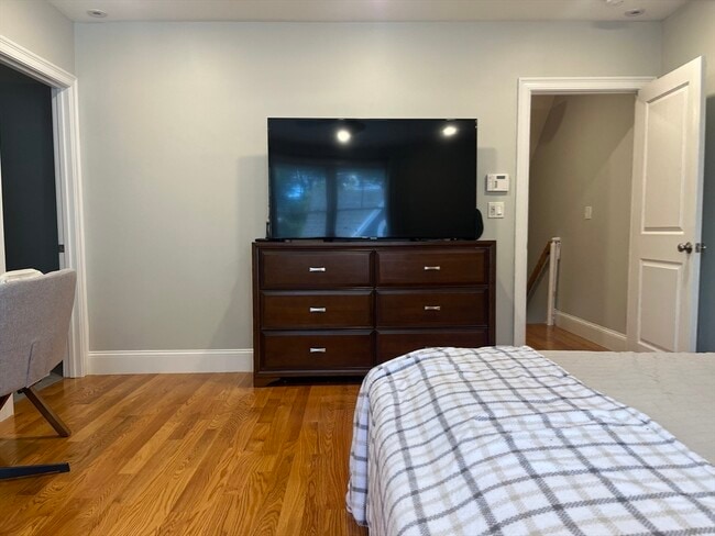 Building Photo - 45 Spring St