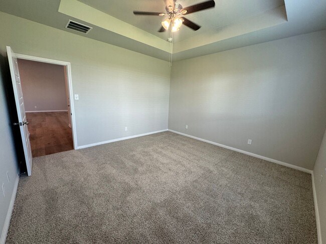Building Photo - Stunning 4x3 Luxury Duplex in Buda, TX!