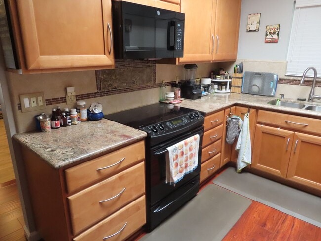 Building Photo - Awesome San Jose Home Near Top Schools, Pa...