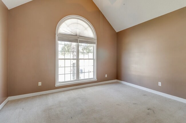 Building Photo - 402 Plantation Pointe Dr