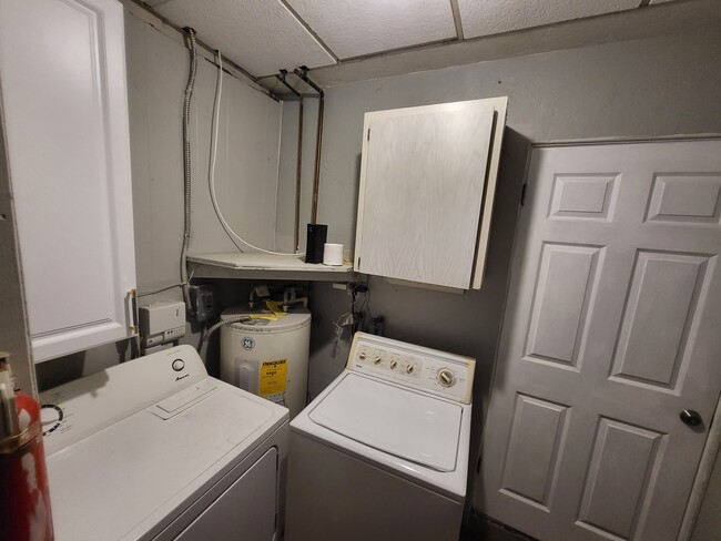 Building Photo - Lime Way