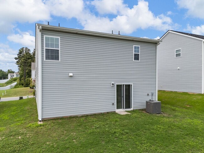 Building Photo - NO APPLICATION FEE If APPROVED- Amazing Home: 5-Bdrm, 2.5 Bath Spartanburg Dream Home