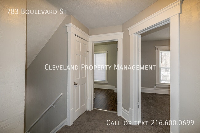 Building Photo - 783 Boulevard St