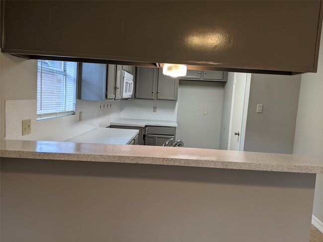 Building Photo - 18115 Poppy Trails St