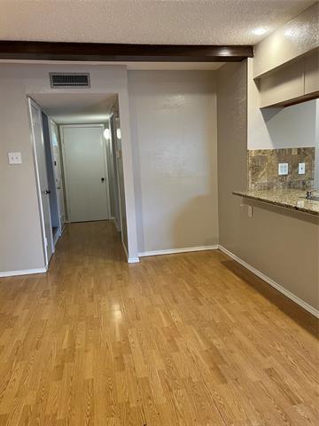 Building Photo - 424 Arborview Dr