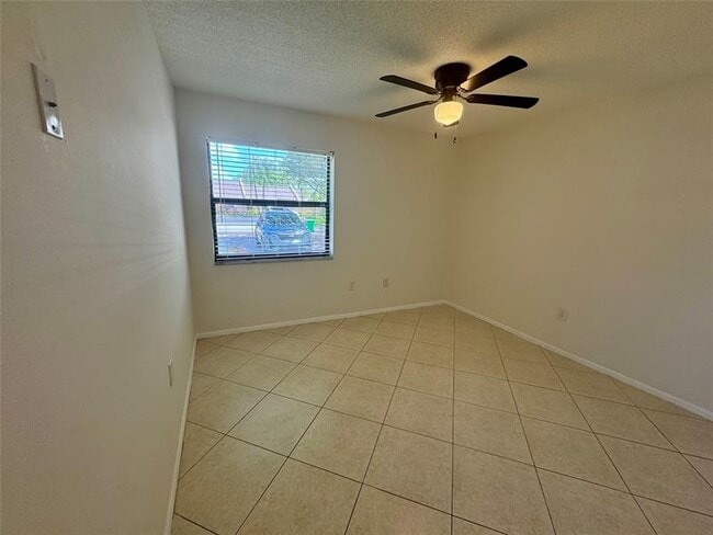 Building Photo - 10849 NW 30th Pl