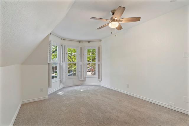 Building Photo - 5833 Victor St