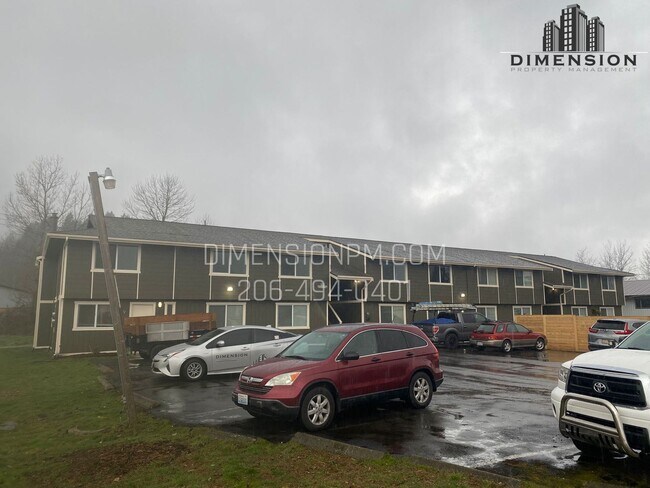 Building Photo - Apartment in Pacific!  Easy to book Self Tours!