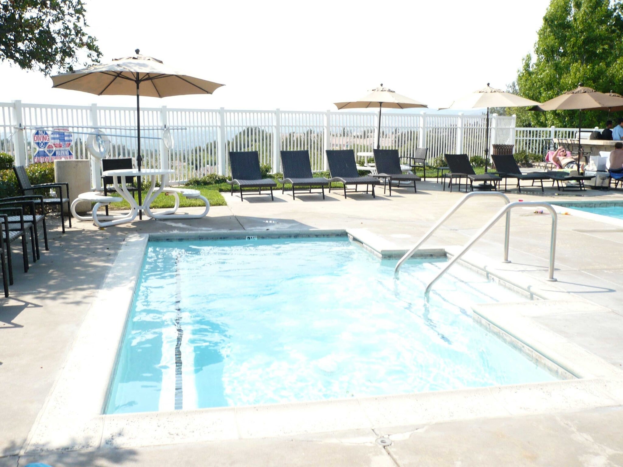 Building Photo - 1032 S Country Glen Way