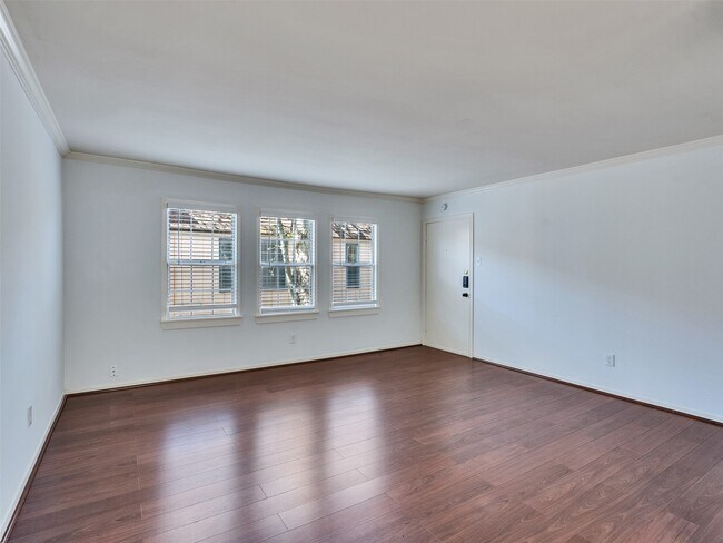 Building Photo - 5230 Arboles Dr