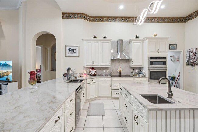 Building Photo - 8742 Southern Breeze Dr