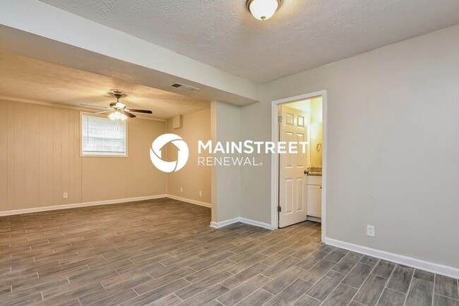 Building Photo - 4 Bedroom Pet-Friendly Home in Morrow, GA ...