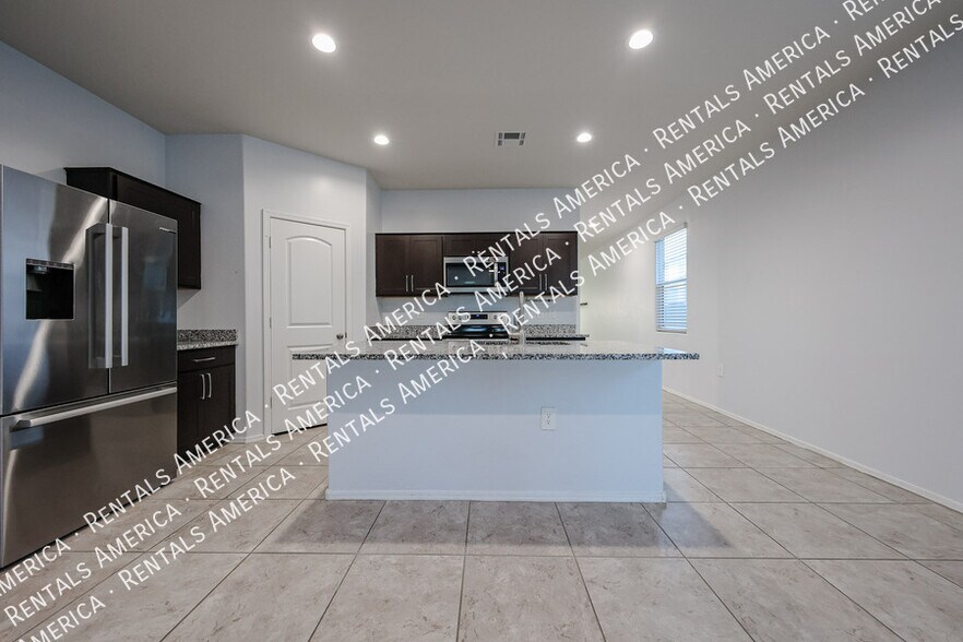 Building Photo - 36472 W San Capistrano Ave