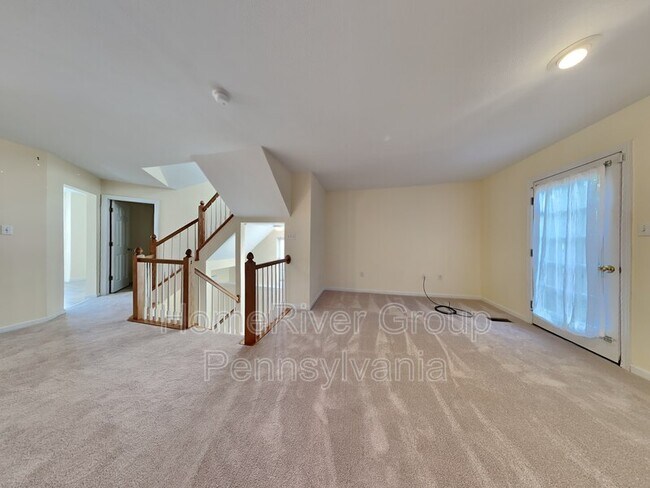 Building Photo - 301 Fairfax Dr